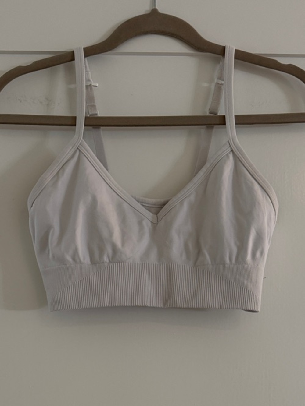 Lululemon Ebb to Street Bra C/D Cup in White | Size 8 or Medium